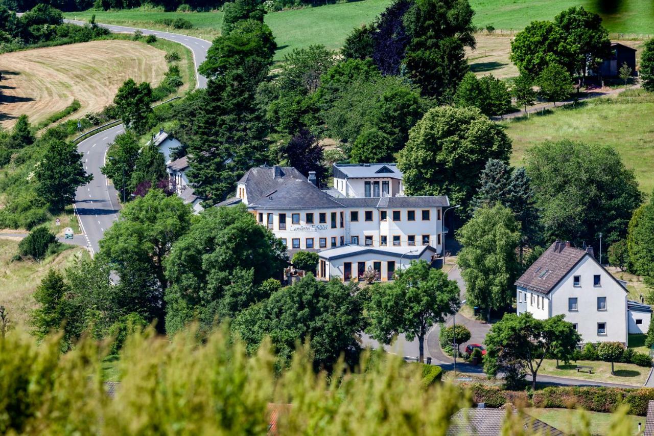 Landhotel Eifelblick Stadtkyll Exterior photo