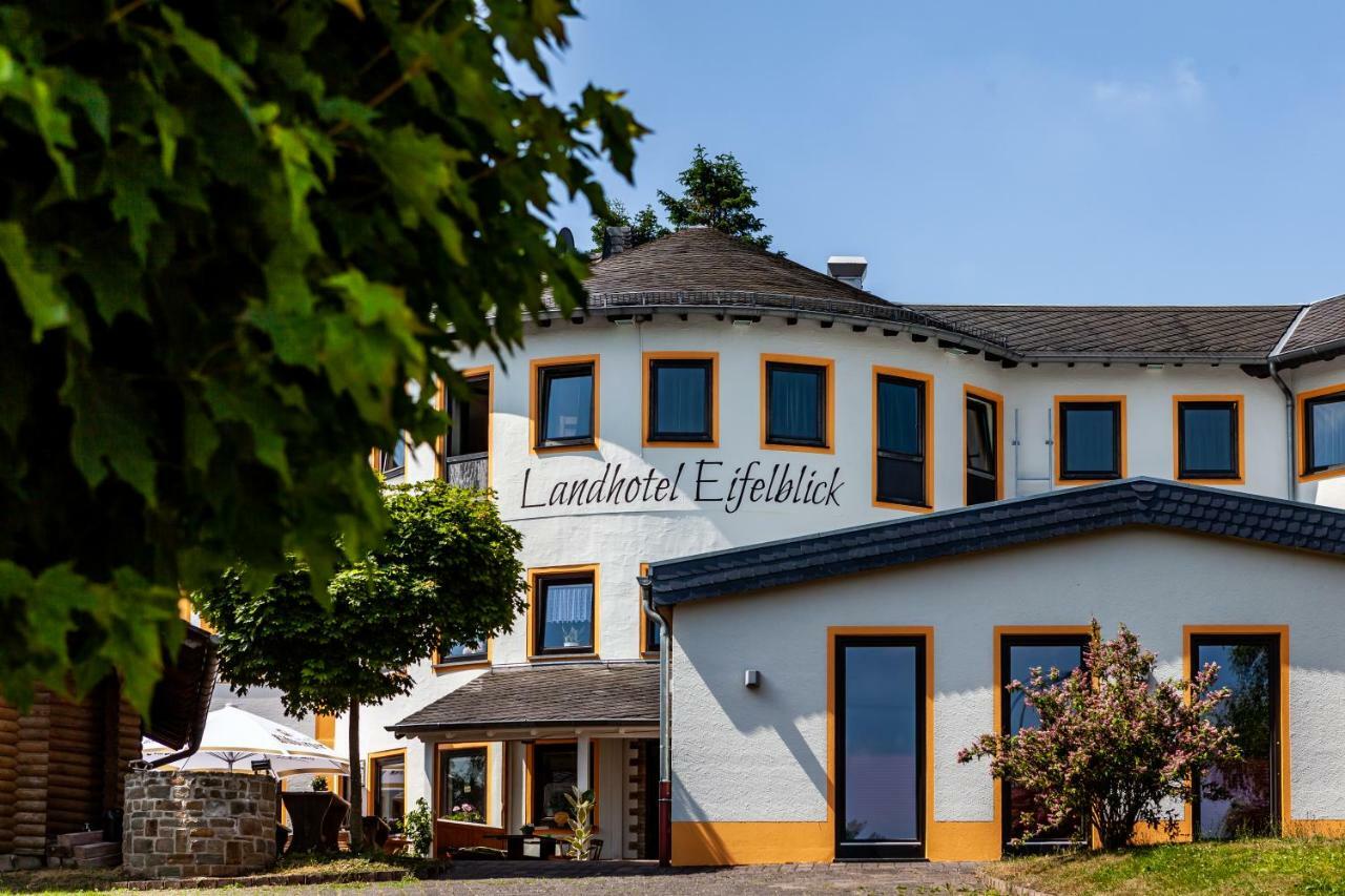 Landhotel Eifelblick Stadtkyll Exterior photo